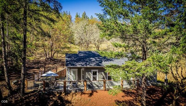 250 Oak Knoll, Jacksonville, OR 97530