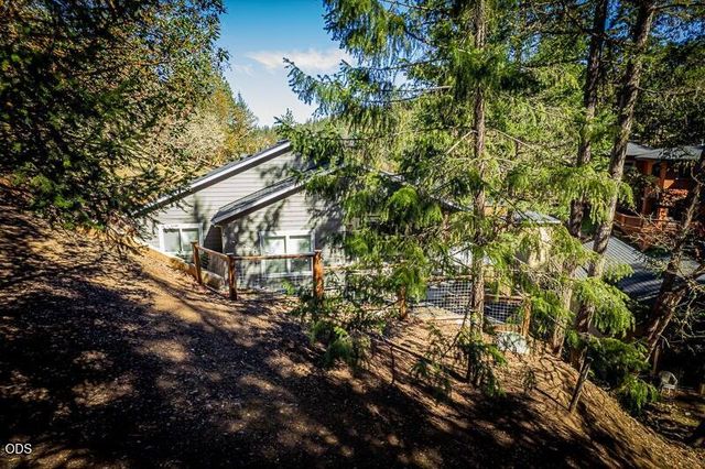 250 Oak Knoll, Jacksonville, OR 97530