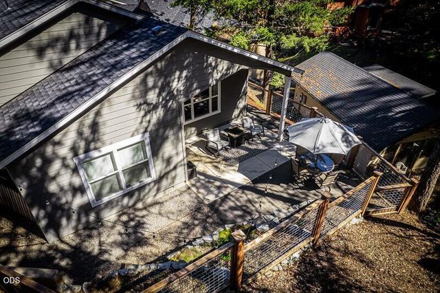 250 Oak Knoll, Jacksonville, OR 97530