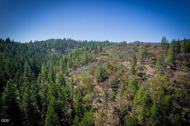 250 Oak Knoll, Jacksonville, OR 97530