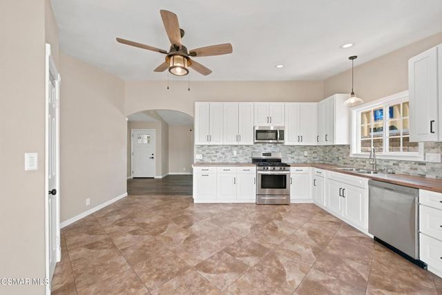 6440 Harvard Street, Moorpark, CA 93021