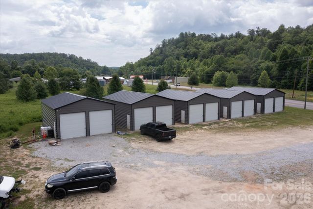 2324 Us 70 Highway, Marion, NC 28752