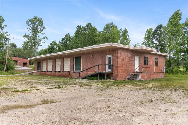 2324 Us 70 Highway, Marion, NC 28752