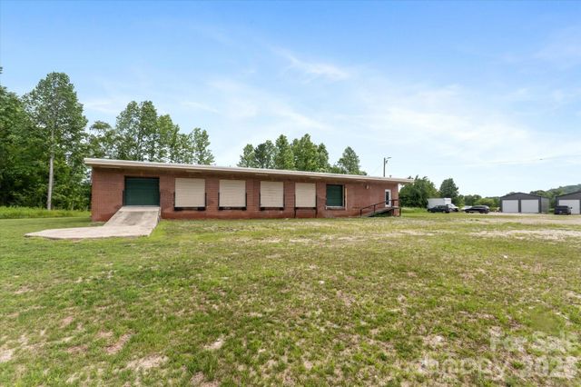 2324 Us 70 Highway, Marion, NC 28752