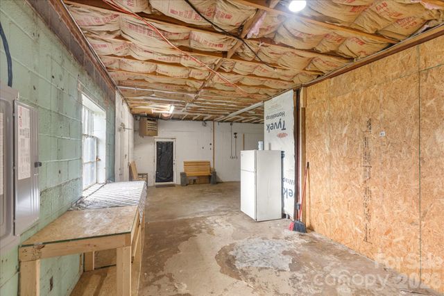 2324 Us 70 Highway, Marion, NC 28752