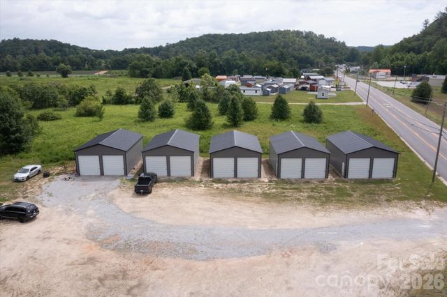 2324 Us 70 Highway, Marion, NC 28752