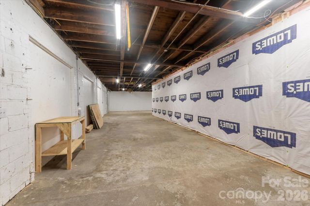 2324 Us 70 Highway, Marion, NC 28752