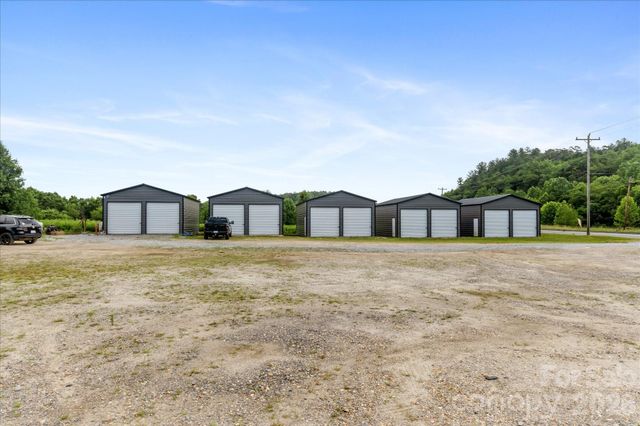 2324 Us 70 Highway, Marion, NC 28752