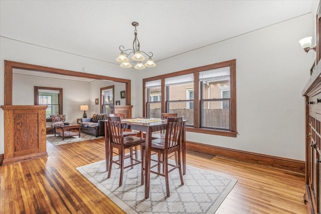2427 Ilion Avenue N, Minneapolis, MN 55411