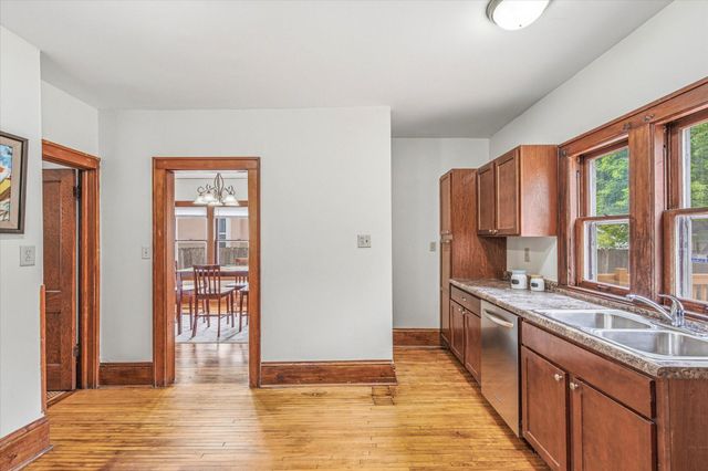 2427 Ilion Avenue N, Minneapolis, MN 55411