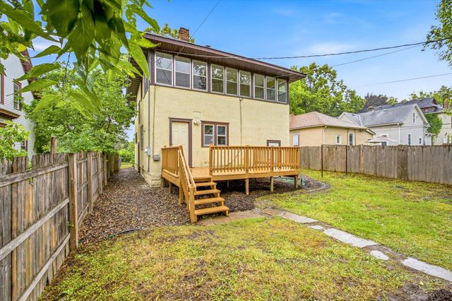 2427 Ilion Avenue N, Minneapolis, MN 55411