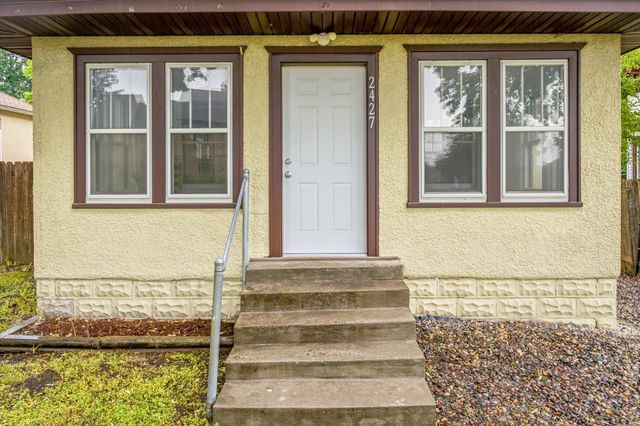 2427 Ilion Avenue N, Minneapolis, MN 55411