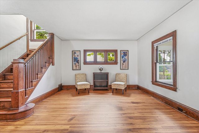 2427 Ilion Avenue N, Minneapolis, MN 55411