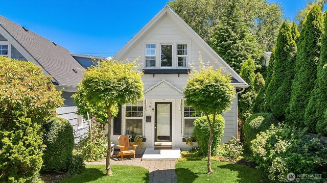 1911 RUCKER Avenue, Everett, WA 98201