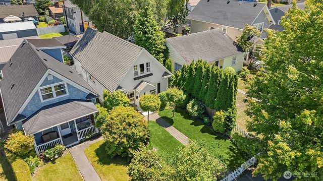 1911 RUCKER Avenue, Everett, WA 98201