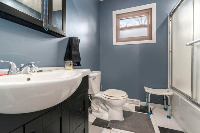 500 Pinetree Drive, Trail Creek, IN 46360