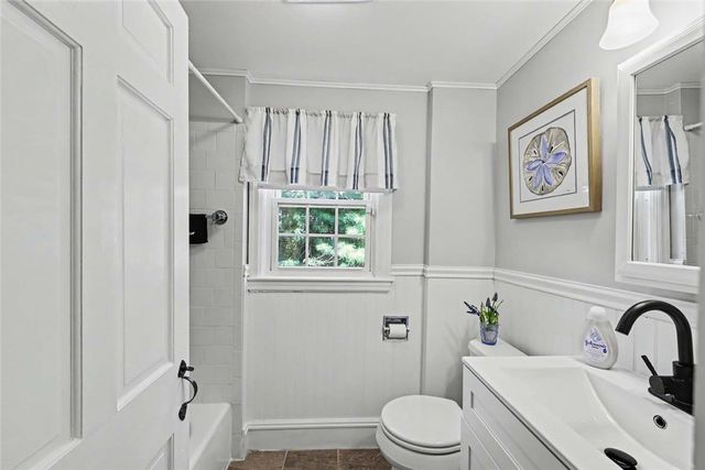 75 Princes Hill Avenue, Barrington, RI 02806
