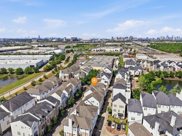 9427 London Bridge Station, Houston, TX 77045