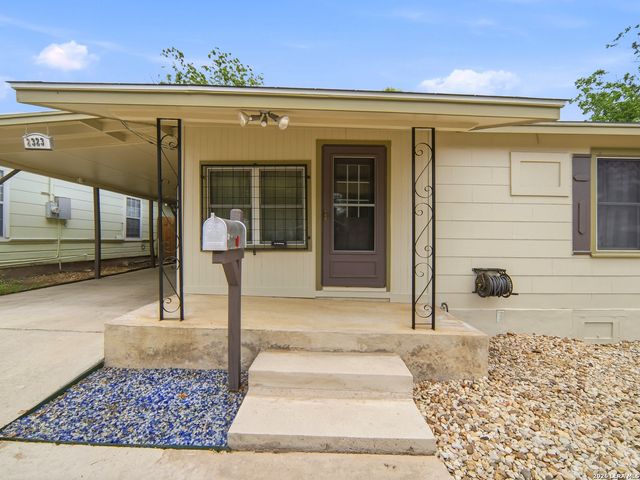 2323 Hiawatha, San Antonio, TX 78210