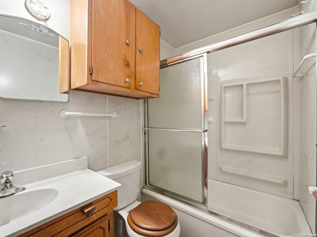 2323 Hiawatha, San Antonio, TX 78210