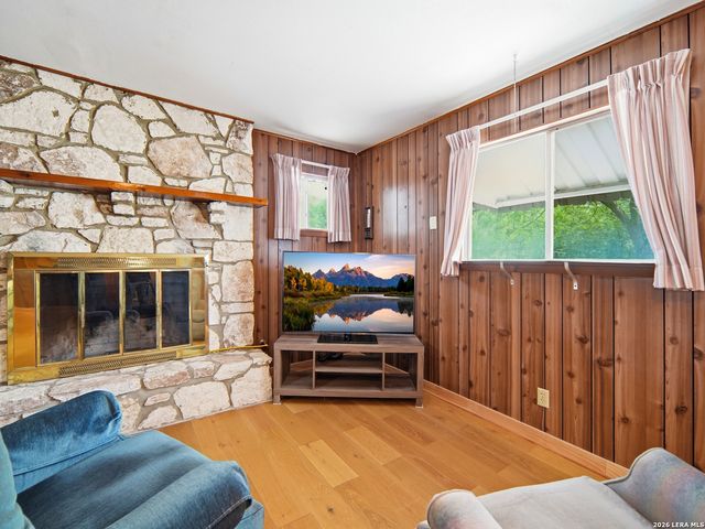 2323 Hiawatha, San Antonio, TX 78210