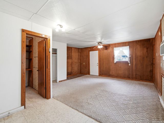 2323 Hiawatha, San Antonio, TX 78210