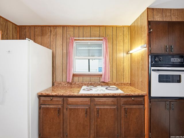2323 Hiawatha, San Antonio, TX 78210
