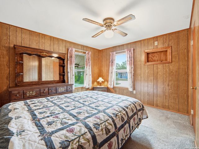 2323 Hiawatha, San Antonio, TX 78210