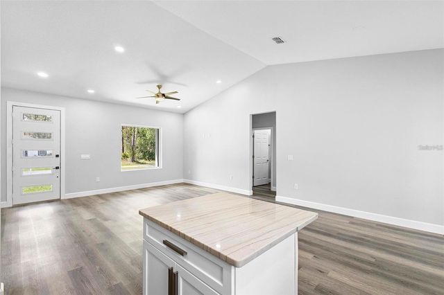 2379 8TH AVENUE, Deland, FL 32724