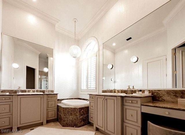 15627 Villoresi WAY, Naples, FL 34110