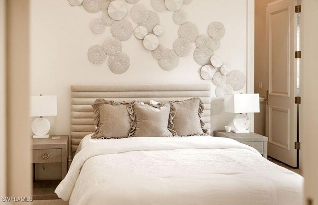 15627 Villoresi WAY, Naples, FL 34110