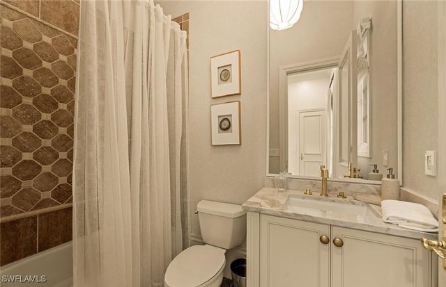 15627 Villoresi WAY, Naples, FL 34110