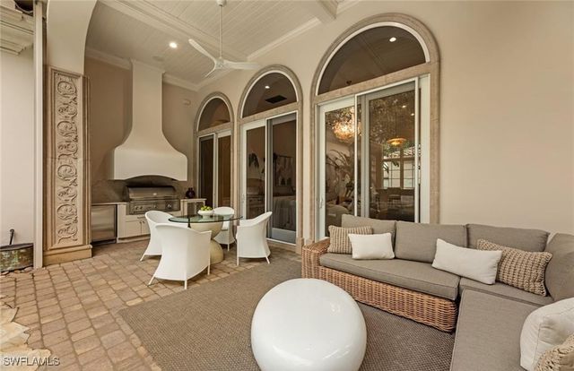 15627 Villoresi WAY, Naples, FL 34110