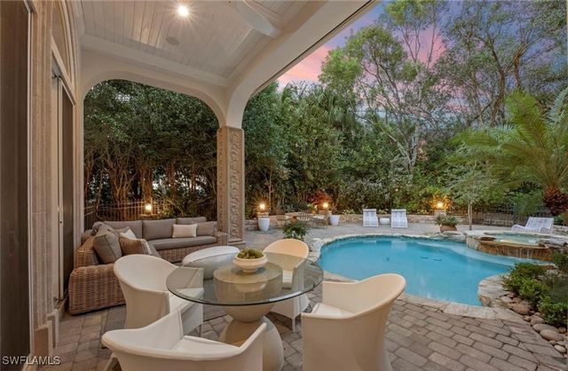 15627 Villoresi WAY, Naples, FL 34110