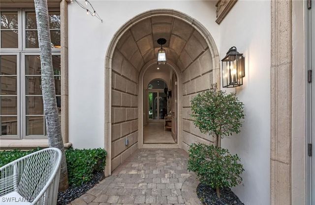 15627 Villoresi WAY, Naples, FL 34110