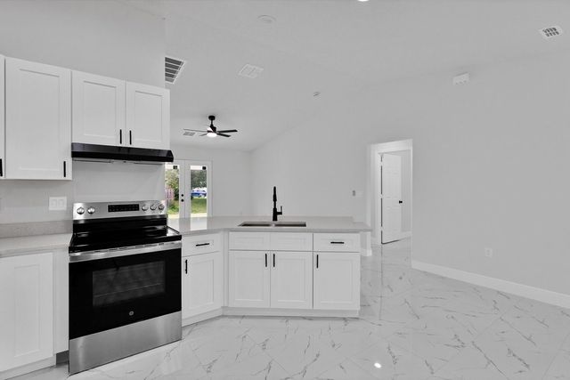 8616 100th Avenue, Vero Beach, FL 32967