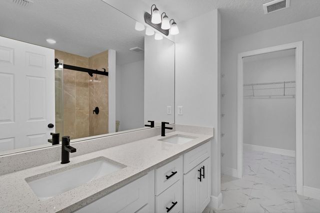 8616 100th Avenue, Vero Beach, FL 32967
