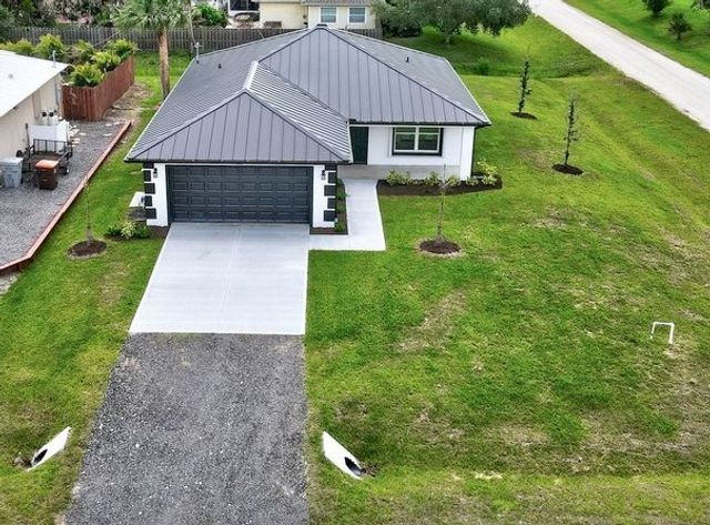 8616 100th Avenue, Vero Beach, FL 32967