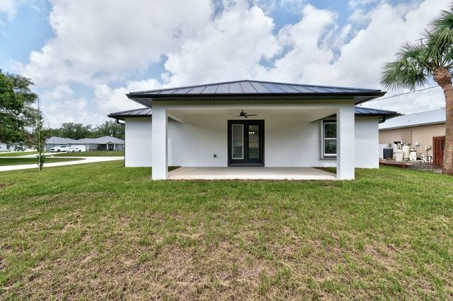 8616 100th Avenue, Vero Beach, FL 32967