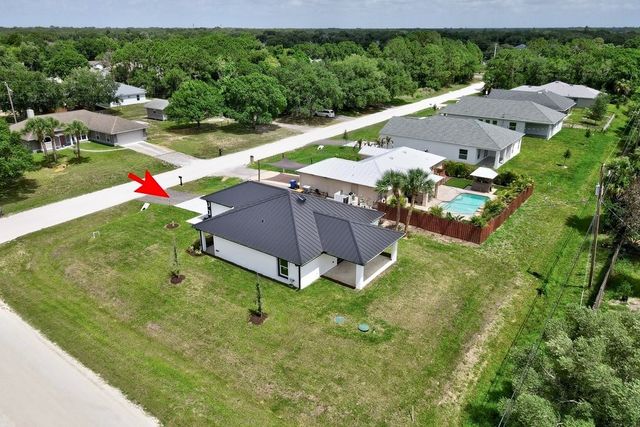 8616 100th Avenue, Vero Beach, FL 32967