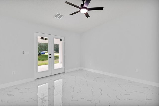 8616 100th Avenue, Vero Beach, FL 32967