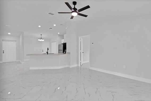 8616 100th Avenue, Vero Beach, FL 32967