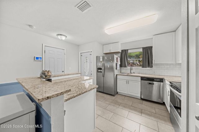 997 Boeing Street NE, Palm Bay, FL 32907