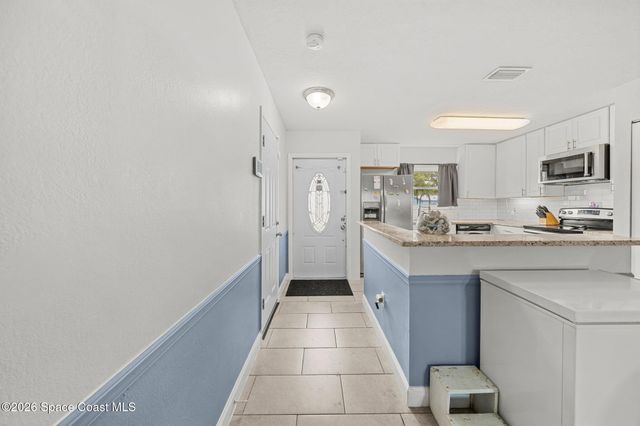 997 Boeing Street NE, Palm Bay, FL 32907