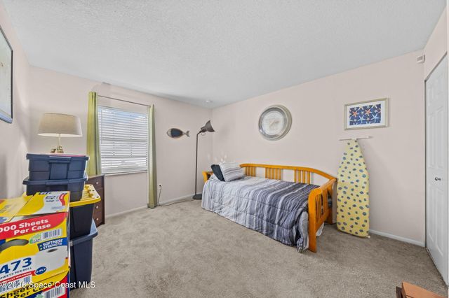 997 Boeing Street NE, Palm Bay, FL 32907