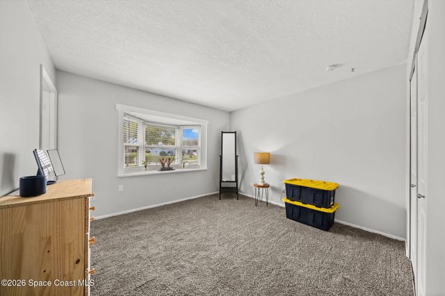 997 Boeing Street NE, Palm Bay, FL 32907