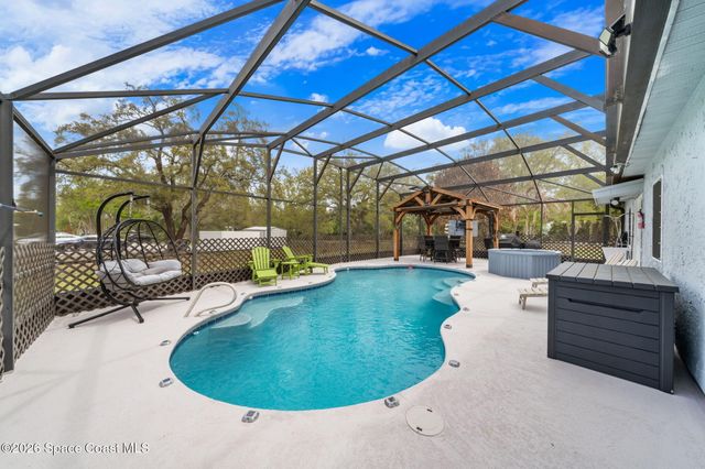 997 Boeing Street NE, Palm Bay, FL 32907