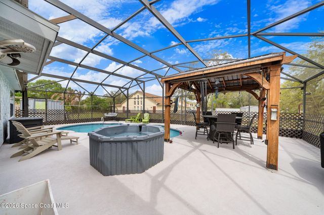 997 Boeing Street NE, Palm Bay, FL 32907