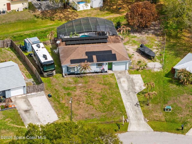 997 Boeing Street NE, Palm Bay, FL 32907