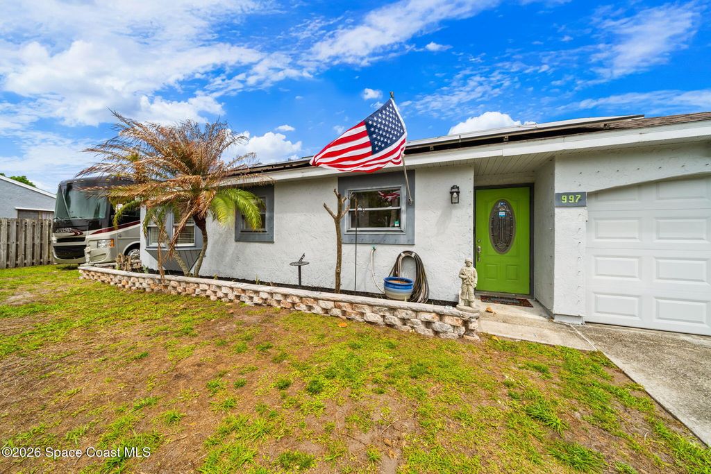 997 Boeing Street NE, Palm Bay, FL 32907